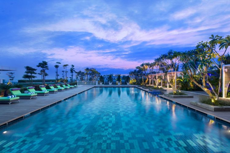 staycation hotel dengan kolam renang